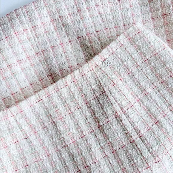 Chanel 04C 2004 Cruise Resort Ivory Fantasy Tweed B2364 Skirt Size 36 FR 4 US - Picture 7 of 16